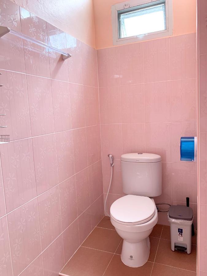 Gaiwandhanat Homestay Bangkok Exterior photo